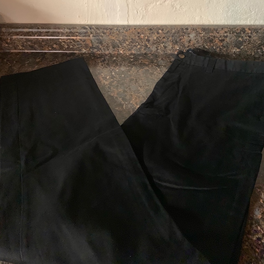 Relaxed Fit Black Pants